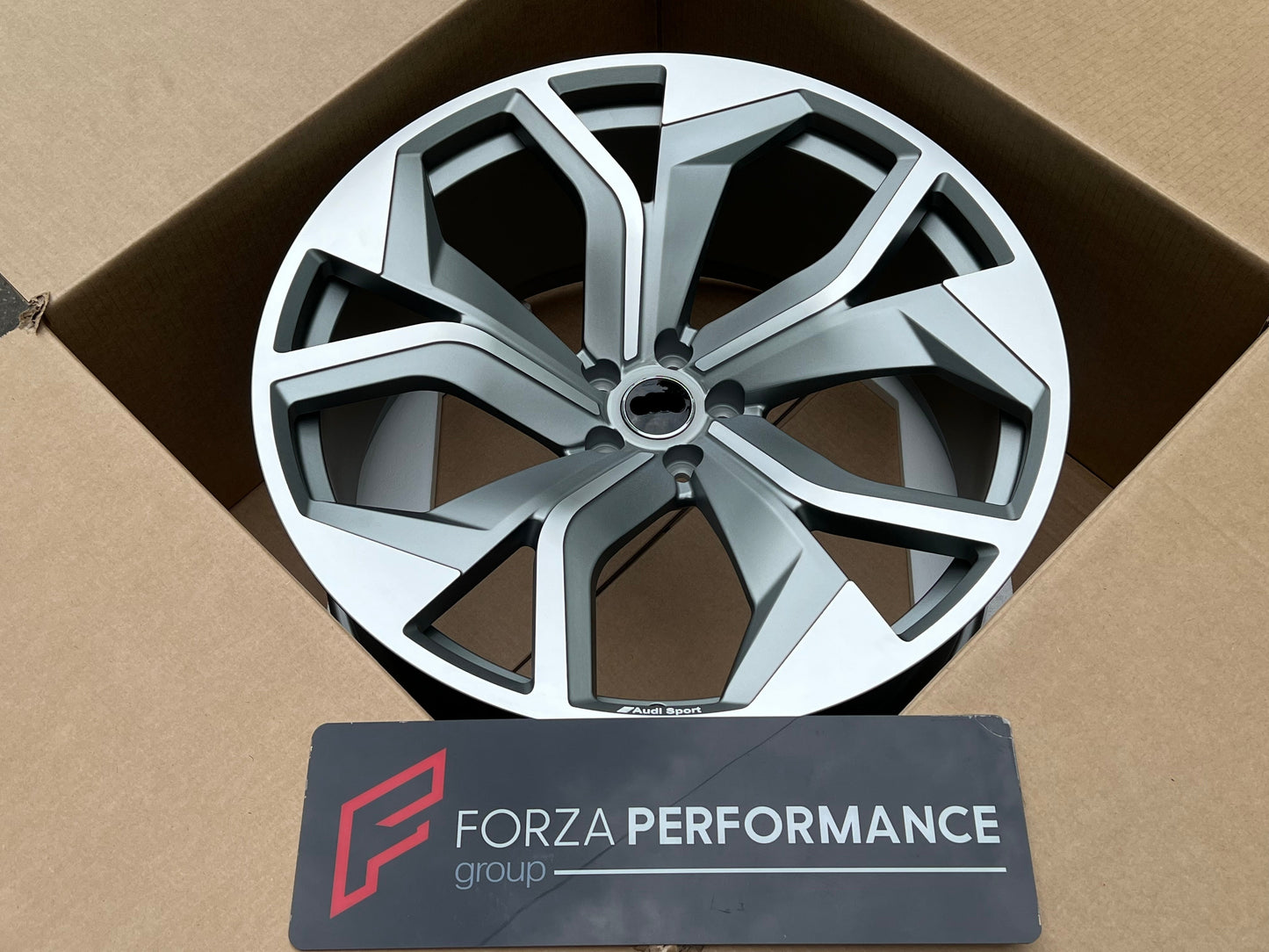 New rims forged wheels Audi RSQ8 style 22-inch forged wheels Also available in 17 , 18 , 19 , 20 , 21 , 22 , 23 , 24 inch