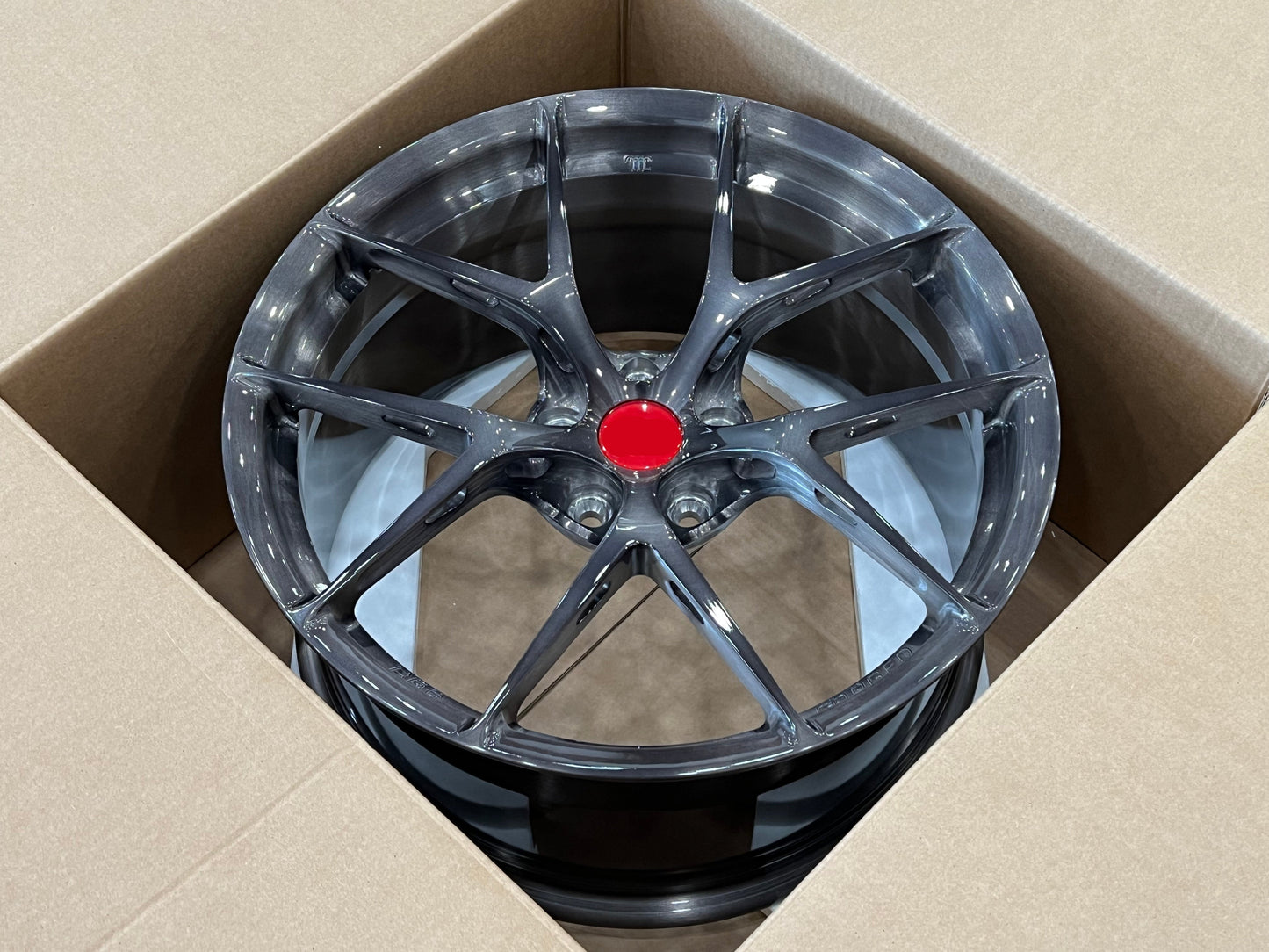 BBS FI-R We manufacture premium quality forged wheels rims for BMW M5 F90 LCI in any design, size, color. Wheels size: Front 20 x 9.5 ET 28 Rear 20 x 10.5 ET 28 PCD: 5 X 112 CB: 66.6 Forged wheels can be produced in any wheel specs by your inquiries and we can provide our specs