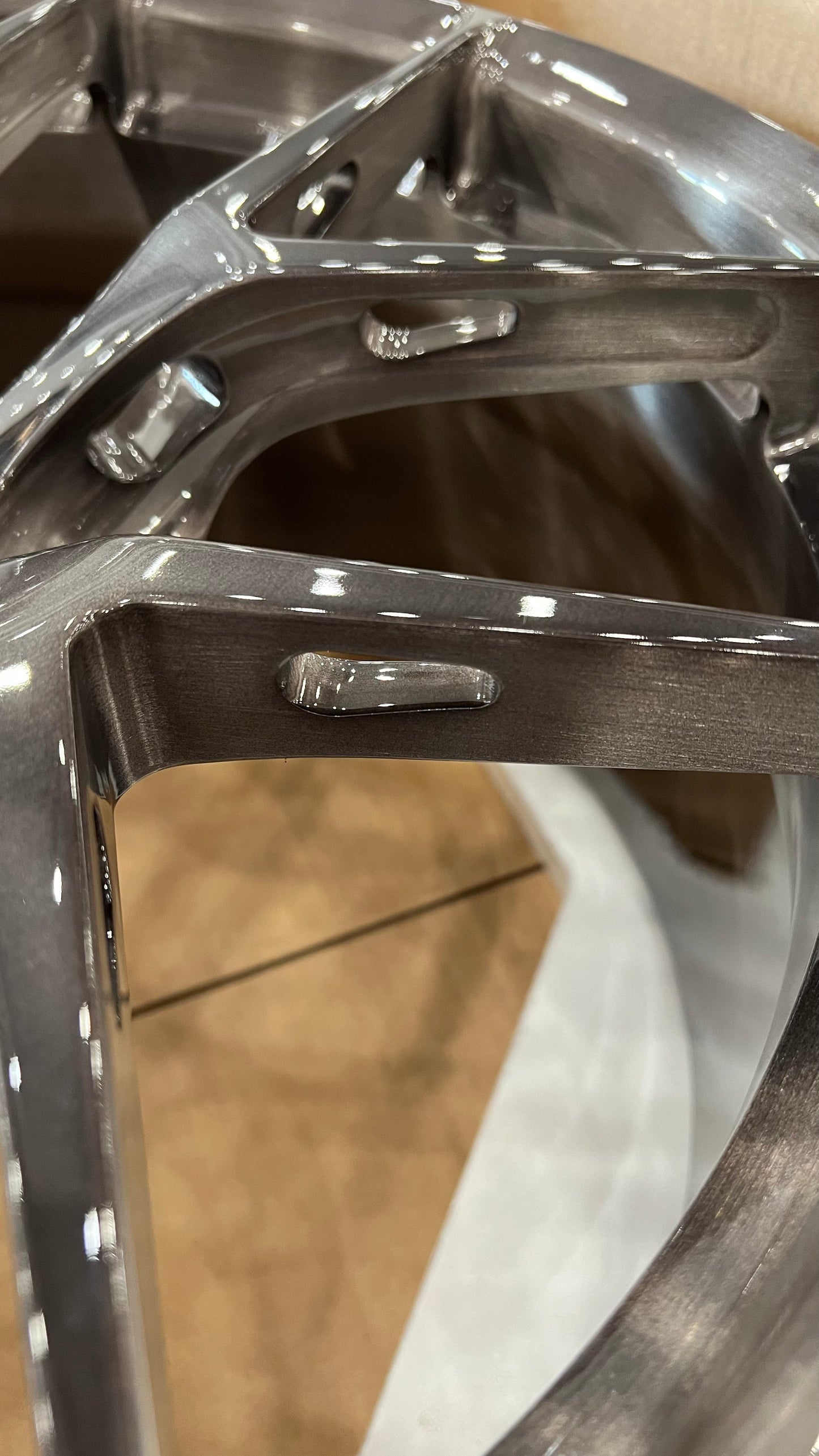 BBS FI-R We manufacture premium quality forged wheels rims for BMW M5 F90 LCI in any design, size, color. Wheels size: Front 20 x 9.5 ET 28 Rear 20 x 10.5 ET 28 PCD: 5 X 112 CB: 66.6 Forged wheels can be produced in any wheel specs by your inquiries and we can provide our specs