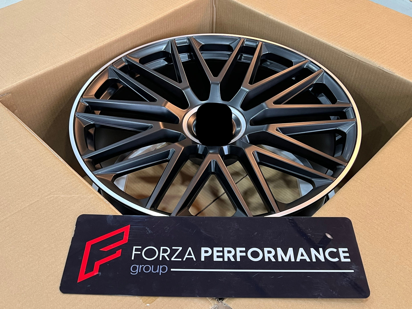 We manufacture premium quality forged wheels rims for NEW MERCEDES BENZ SL 63 AMG, SL 55 AMG, GLS 63 AMG in any design, size, color. Wheels size: Front 21 x 9 ET Rear 21 x 10 ET PCD: 5 x 11 CB: 66,5 Forged wheels can be produced in any wheel specs by your inquiries and we can provide our specs
