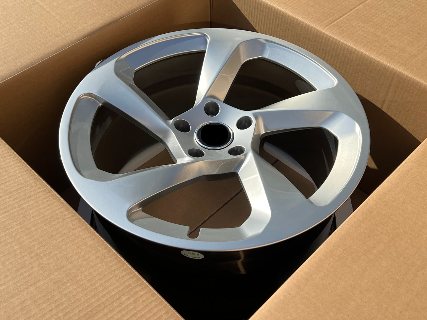SALLY DESIGN FORGED WHEELS RIMS FOR PORSCHE 911 992 CARRERA TURBO TARGA GT3 We manufacture premium quality forged wheels rims for PORSCHE 911 992 CARRERA GTS TARGA TURBO S GT3 in any design, size, color. Wheels size: in 20 x 8.5 ET 53 in 21 x 11.5 ET 67