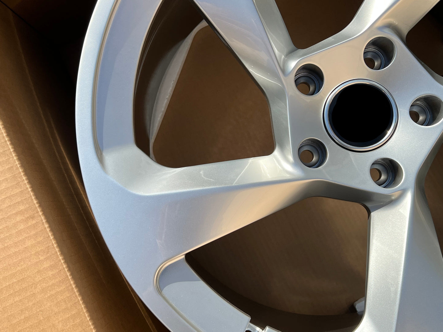 SALLY DESIGN FORGED WHEELS RIMS FOR PORSCHE 911 992 CARRERA TURBO TARGA GT3 We manufacture premium quality forged wheels rims for PORSCHE 911 992 CARRERA GTS TARGA TURBO S GT3 in any design, size, color. Wheels size: in 20 x 8.5 ET 53 in 21 x 11.5 ET 67