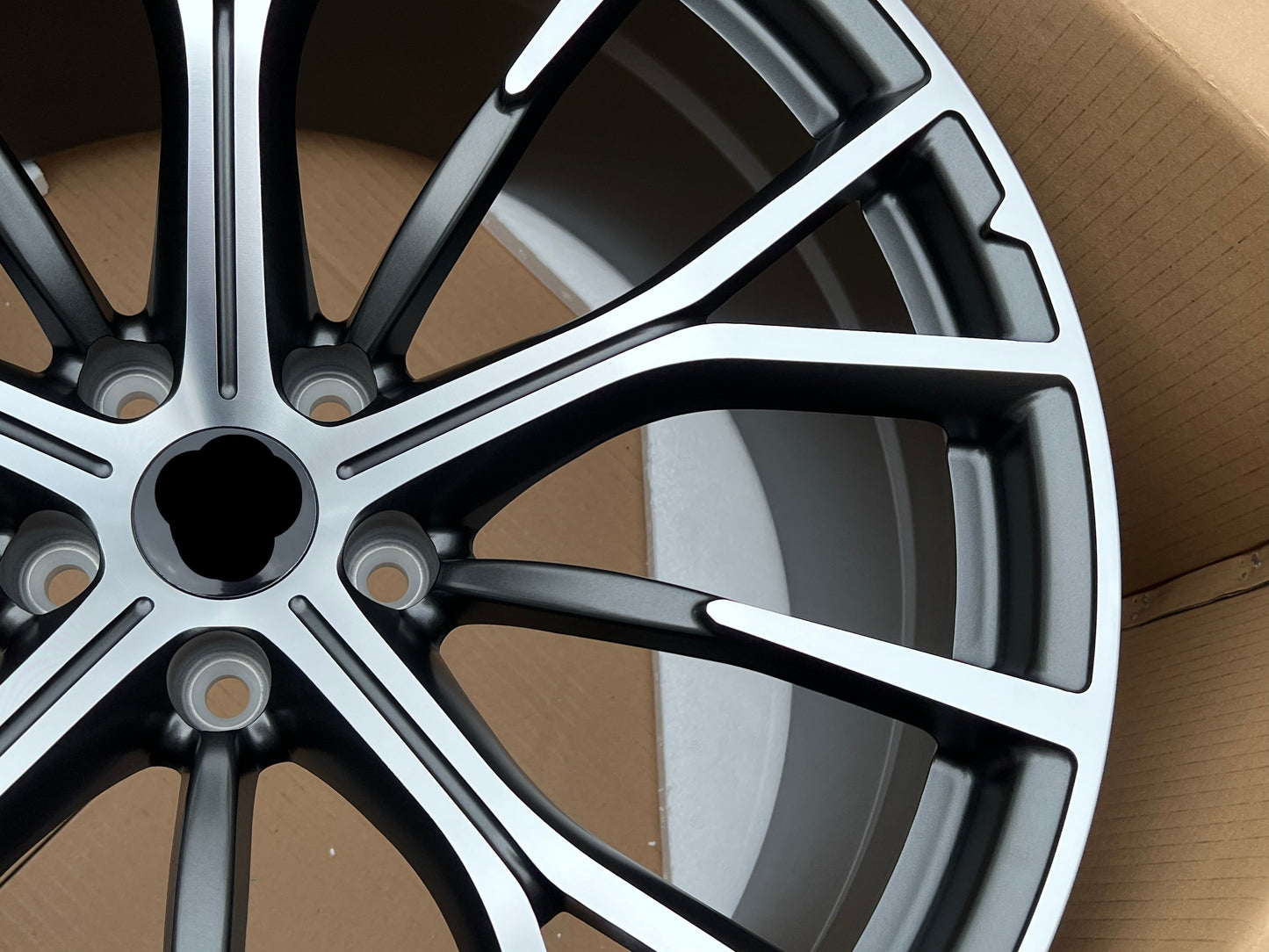 Maserati Grecale design forged wheels New design 9Jx20 ET40.5