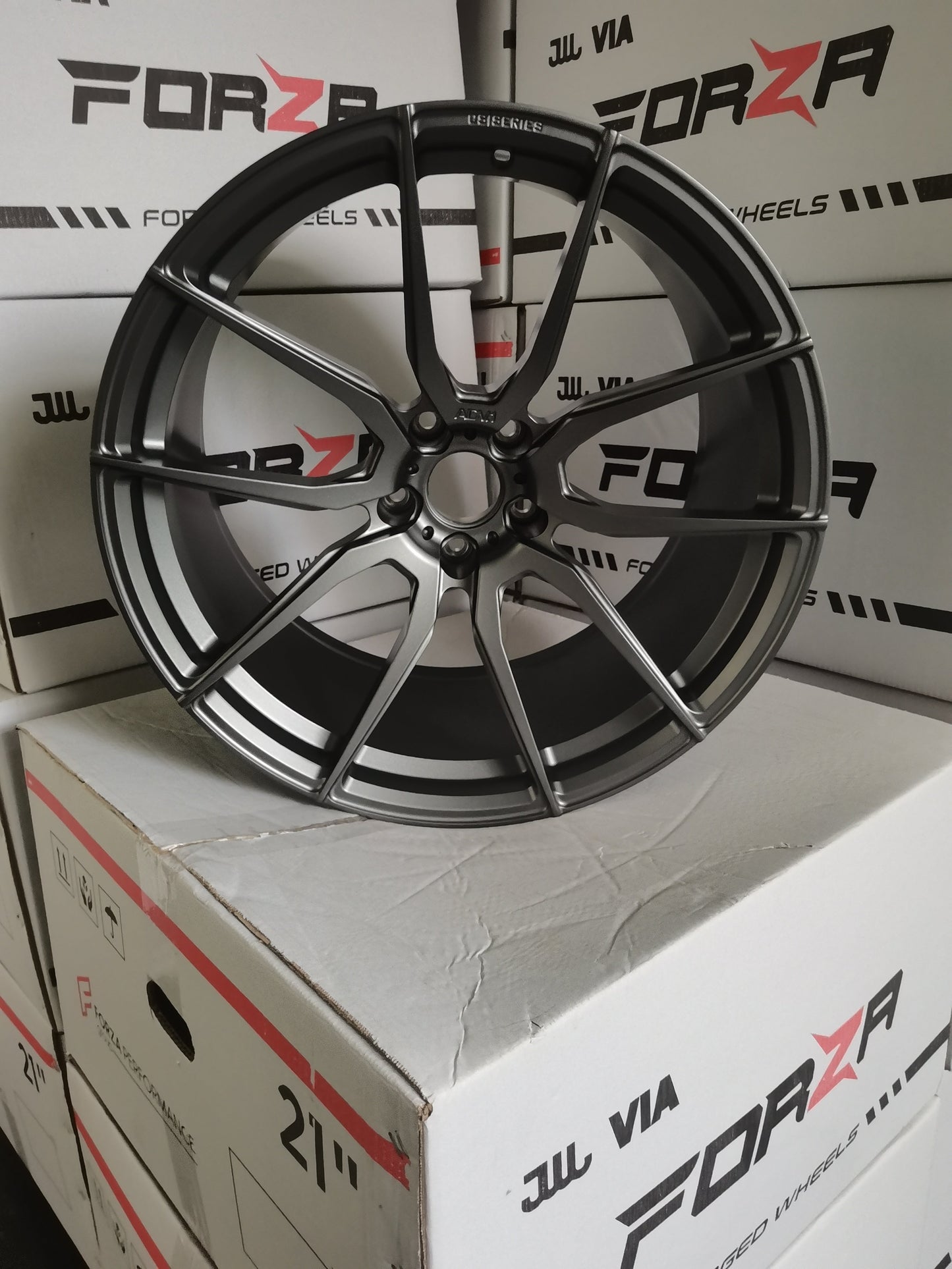 We produced premium quality forged wheels rims for BMW X5M F85 Our wheels sizes: Front 21 x 10.5 ET 21 Rear 22 x 11.5 ET 28 Finishing: Forged wheels can be produced in any wheel specs by your inquiries and we can provide our specs