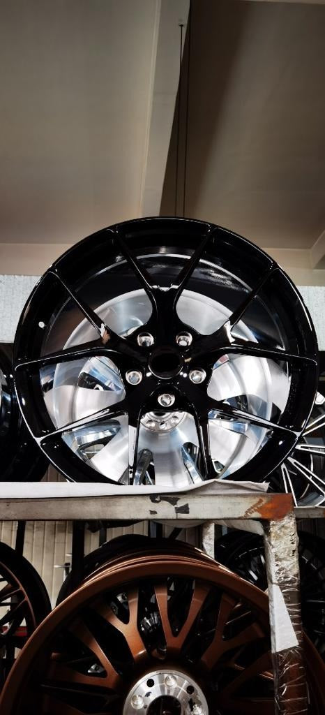 BBS FI-R We produced premium quality forged wheels rims for ASTON MARTIN VANTAGE Our wheels sizes: Front 20 x 9 ET 43 Rear 20 x 11 ET 45 Finishing: Glossy Black Forged wheels can be produced in any wheel specs by your inquiries and we can provide our specs