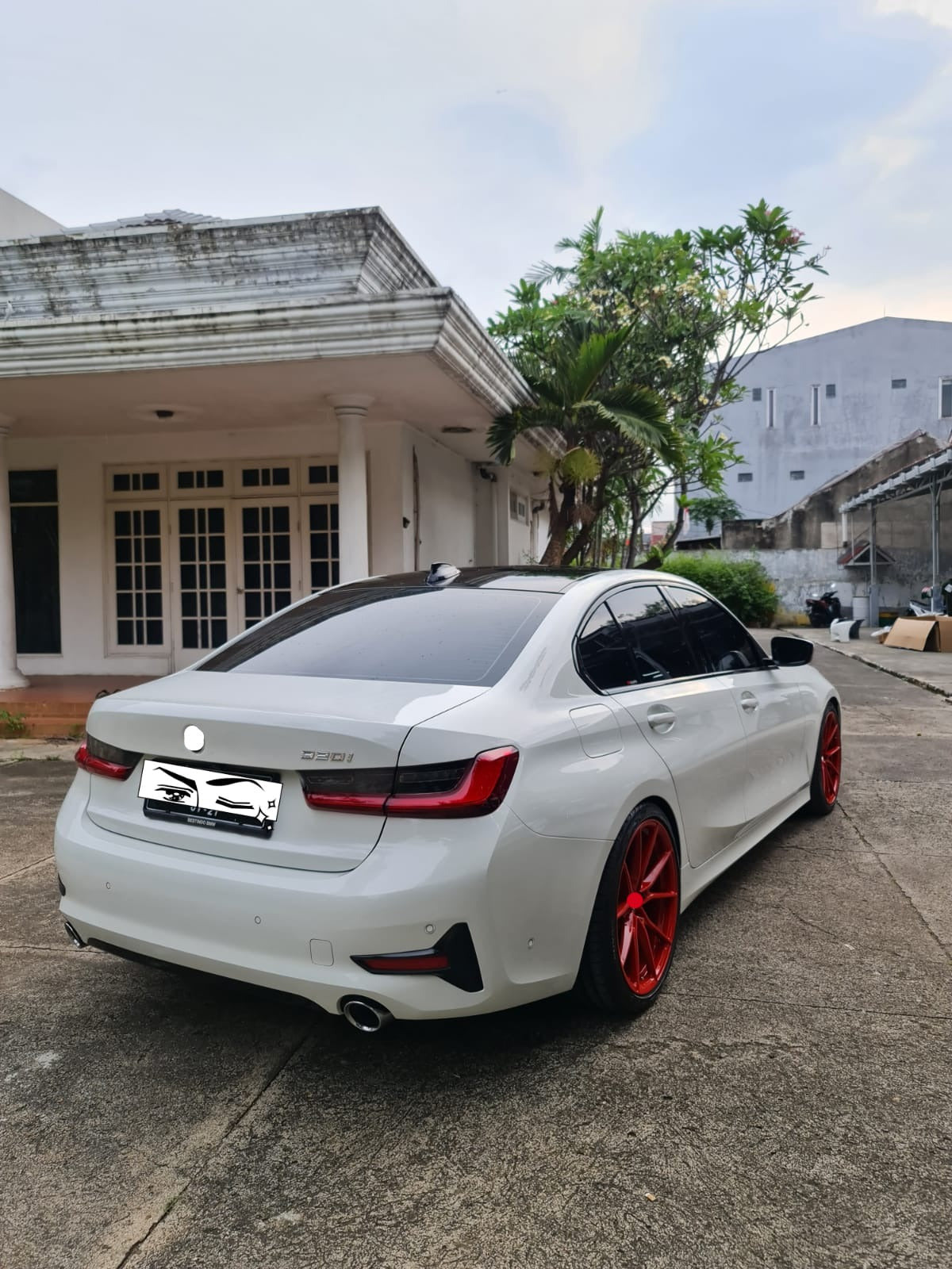 We produced premium quality forged wheels rims for BMW 3 SERIES G20 Our wheels sizes: Front 19 x 8.5 ET 25 Rear 19 x 9.5 ET 35 Finishing: Candy Red Forged wheels can be produced in any wheel specs by your inquiries and we can provide our specs