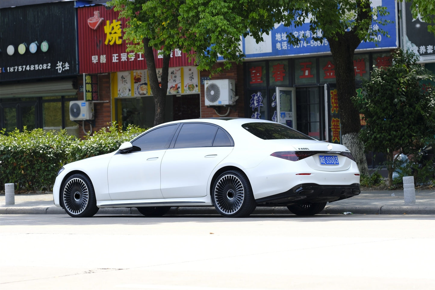 We produced premium quality forged wheels rims for MERCEDES BENZ S CLASS W223 Our wheels sizes: Front 22 x 9 ET 31 Rear 22 x 10 ET 35 Finishing: Matt Black + Polished Face Forged wheels can be produced in any wheel specs by your inquiries and we can provide our specs