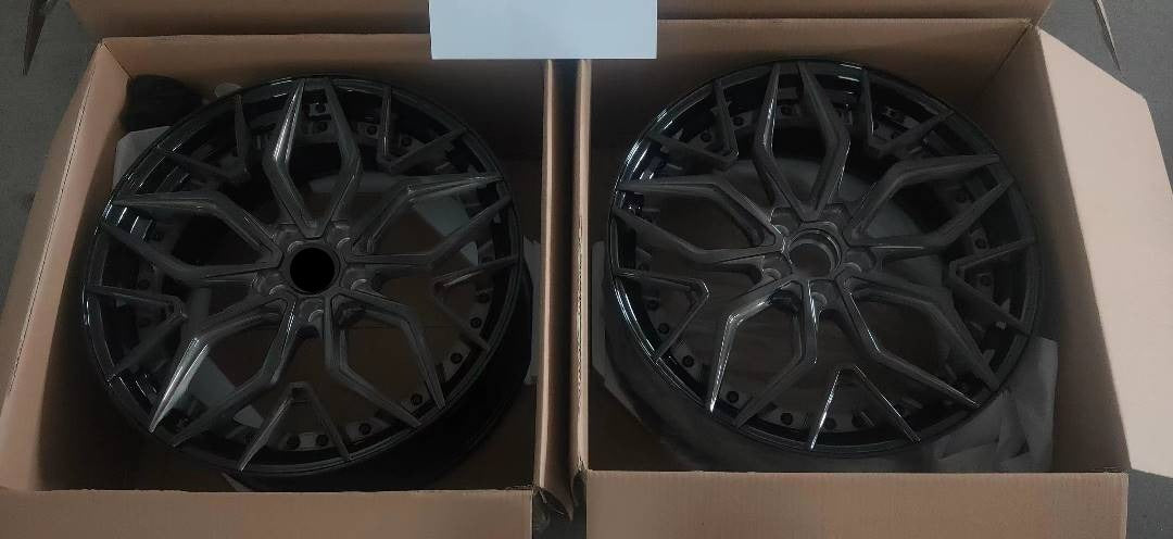 We produced premium quality forged wheels rims for LAMBORGHINI HURACAN Our wheels sizes: Front 20 x 9 ET 30 Rear 21 x 12 ET 35 Finishing: Brushed Black Forged wheels can be produced in any wheel specs by your inquiries and we can provide our specs