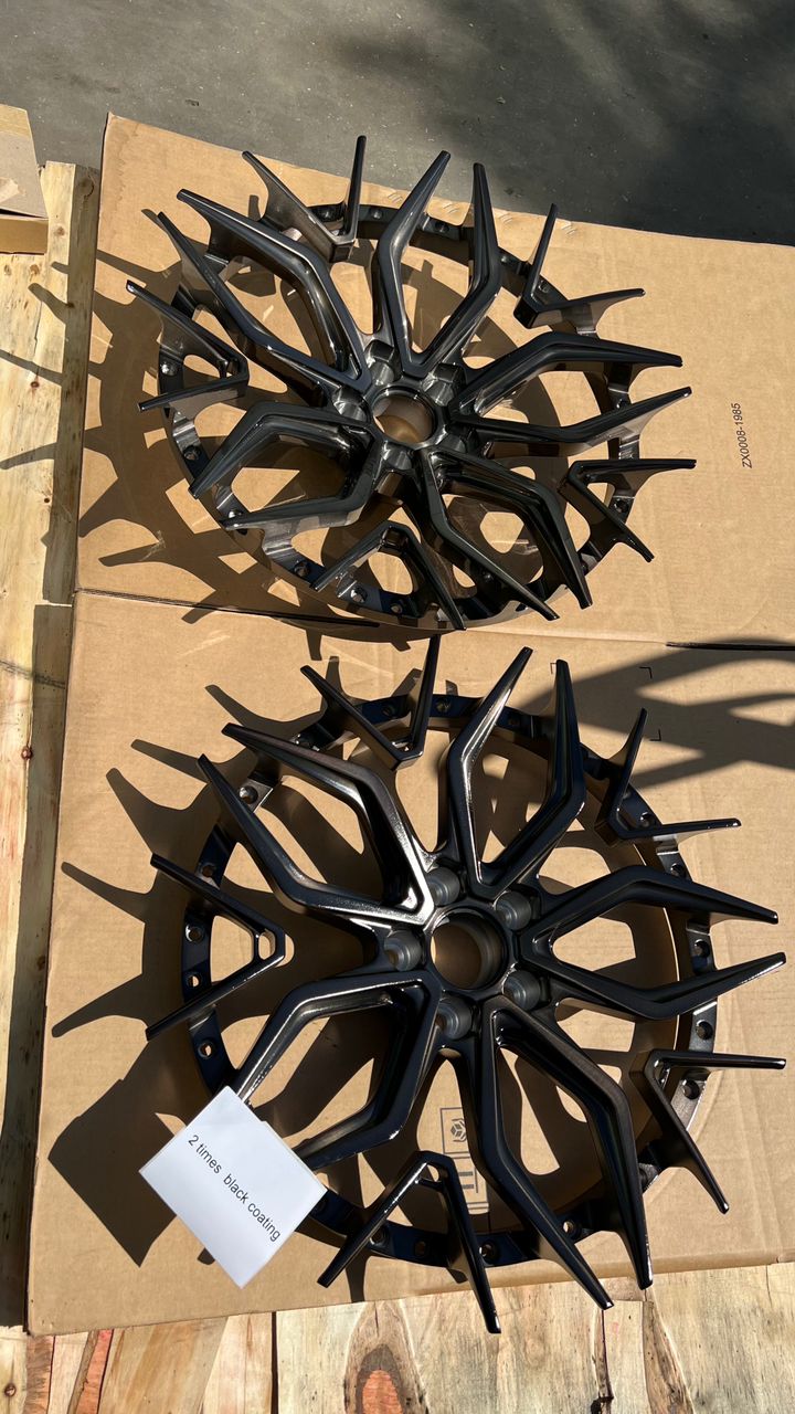 We produced premium quality forged wheels rims for LAMBORGHINI HURACAN Our wheels sizes: Front 20 x 9 ET 30 Rear 21 x 12 ET 35 Finishing: Brushed Black Forged wheels can be produced in any wheel specs by your inquiries and we can provide our specs
