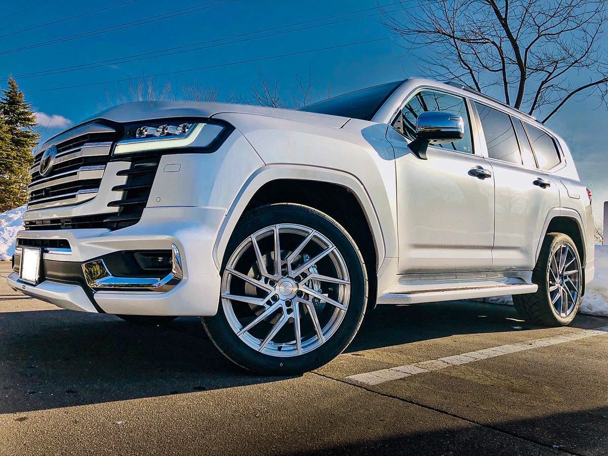 We manufacture premium quality forged wheels rims for TOYOTA LAND CRUISER 300 LC 300 in any design, size, color. Wheels size: 22 x 9.5 PCD: 6 X 139.7 CB: 95.1 Forged wheels can be produced in any wheel specs by your inquiries and we can provide our specs