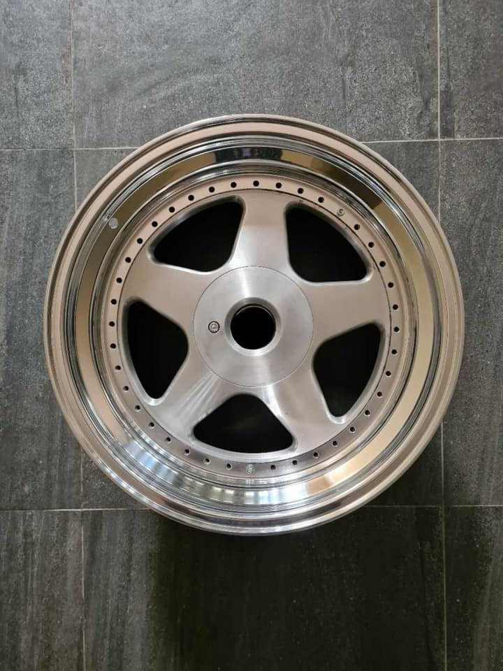 305 عجلات مطروقة مكونة من 3 قطع لسيارة فيراري 550 مارانيلو 360 مودينا F40 575M
