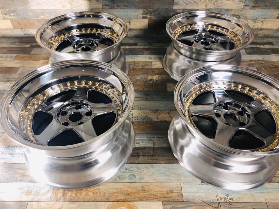 305 عجلات مطروقة مكونة من 3 قطع لسيارة فيراري 550 مارانيلو 360 مودينا F40 575M