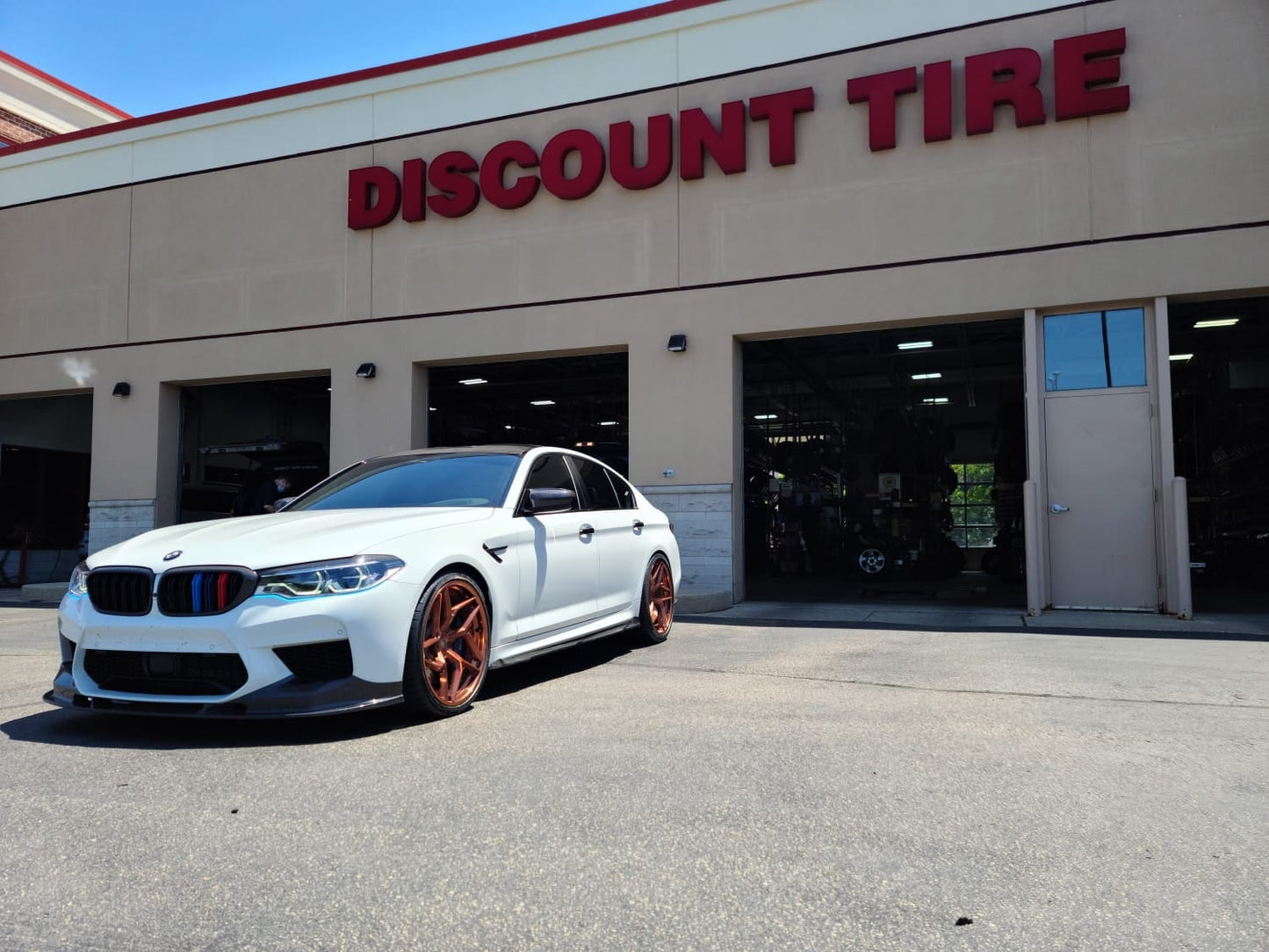 عجلات مزورة مكونة من 3 قطع لما بعد البيع لسيارة BMW M5 F90