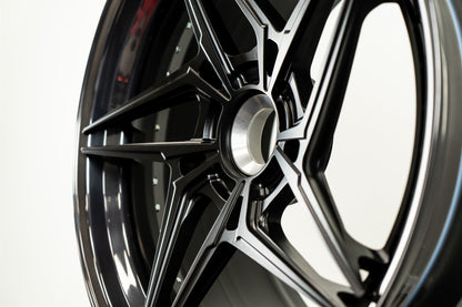 عجلات مزورة Centerlock لبورشه 992 GT3