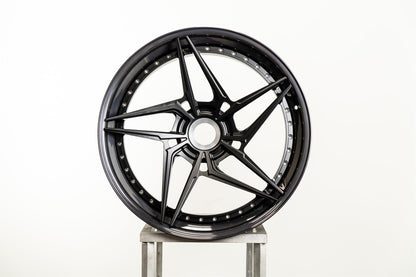 عجلات مزورة Centerlock لبورشه 992 GT3