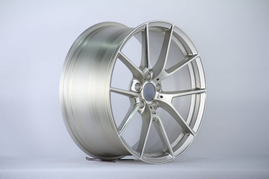 مجموعة عجلات كاملة مقاس 20 بوصة طراز 763M Frozen Gold M Performance