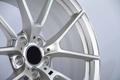 مجموعة عجلات كاملة مقاس 20 بوصة طراز 763M Frozen Gold M Performance