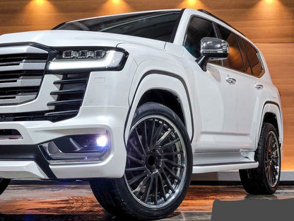 جنوط عجلات مزورة لسيارة تويوتا لاند كروزر 300 LC 300 V16